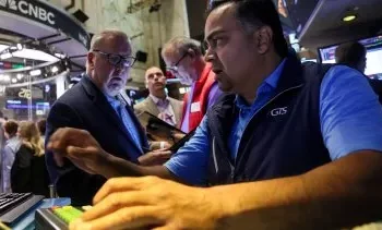 “Viernes negro” en los mercados por el derrumbe de Japón y temores a una recesión en EEUU