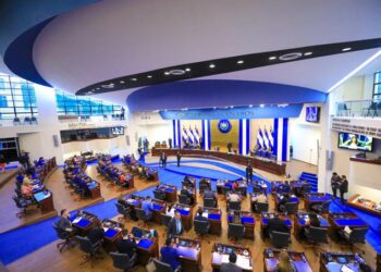 Diputados aprueban préstamos hasta por $342 millones con el BCIE para obras de infraestructura vial