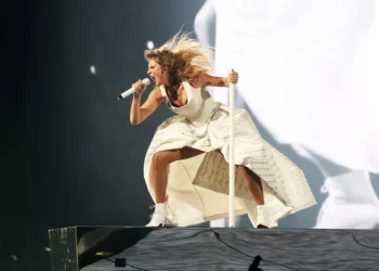 Un sospechoso inspirado por ISIS planeó un ataque suicida en un concierto de Taylor Swift, dicen las autoridades austriacas