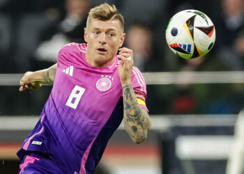 Toni Kroos, elegido mejor futbolista del año en Alemania