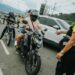 Gobierno entrega extintores y otros artículos de seguridad vial a conductores en control vehicular