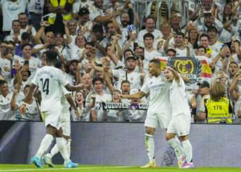 Real Madrid vence 2-0 en su estadio frente a Real Betis