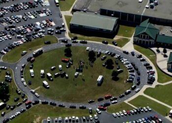 Al menos 4 muertos y 30 heridos en un tiroteo en escuela Apalachee de Georgia, Estados Unidos
