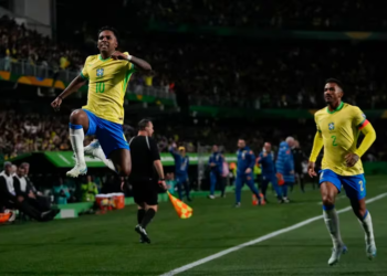 Brasil no se lució, le ganó con lo justo a Ecuador y escaló al cuarto puesto de las Eliminatorias