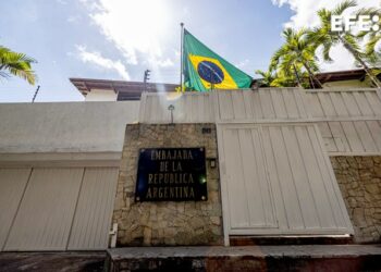 Gobierno de Maduro revocó el permiso para que Brasil custodie la embajada de Argentina en Caracas