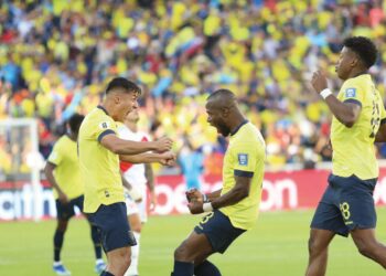 Ecuador consigue un decisivo triunfo ante Perú