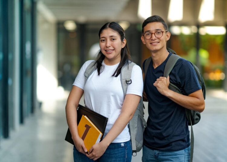 Becas «Dagoberto Gutiérrez» reciben fondos y ahora serán una realidad