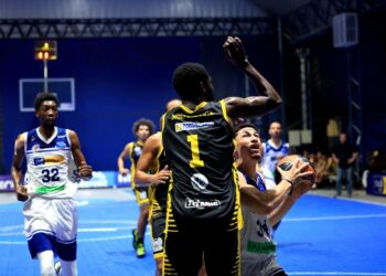 Salvadoreños solventó el juego y escaló en la tabla de posiciones