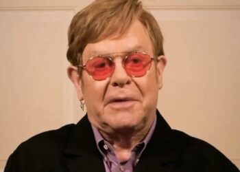Elton John pierde la vista de un ojo tras luchar contra una ‘grave infección’