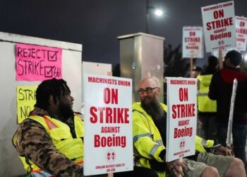 Los trabajadores de Boeing en Seattle acuerdan ir a huelga