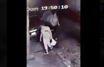 Detienen a hombre que asaltó a una mujer en la colonia IVU de Ahuachapán y que fue grabado por sistema de videovigilancia