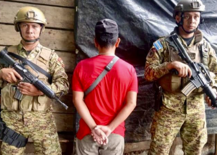 Capturan a adolescente acusado de extorsión y de ser miembro de la MS en Guaymango, Ahuachapán