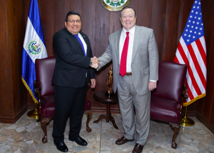 Presidente de la CSJ recibe a embajador Duncan y prometen trabajar juntos para proteger a los más vulnerables