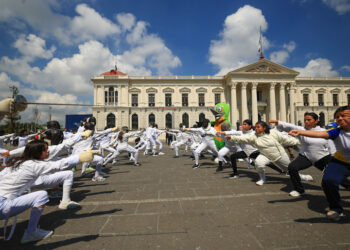 El Día Mundial del Esgrima se celebró en el Centro Histórico