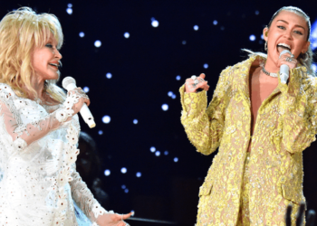 Dolly Parton cree que es ‘increíble’ ser pariente consanguínea de Miley Cyrus