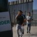 Casa Blanca informa caída en número de migrantes que intentan cruzar la frontera
