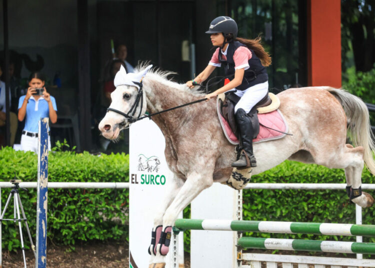 Derroche de habilidades de equitación en el Complejo San Andrés