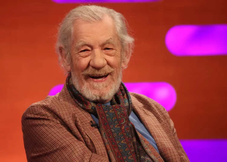 Para Ian McKellen revelar su homosexualidad en los 80 le ayudó a forjar vínculos con otras personas