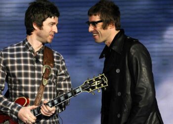 Liam y Noel Gallagher llegan a un acuerdo para obtener el 50 por ciento de la venta de comida y bebida de sus conciertos