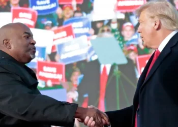 «¡Soy un nazi negro!»: El escándalo del candidato republicano a gobernador de Carolina del Norte que daña las opciones de Trump