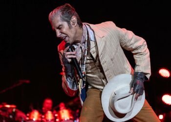Perry Farrell se disculpó públicamente con Jane’s Addiction y los fans