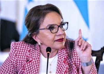 Piden la renuncia a presidenta de Honduras tras narcoescándalo que involucraría a familiares