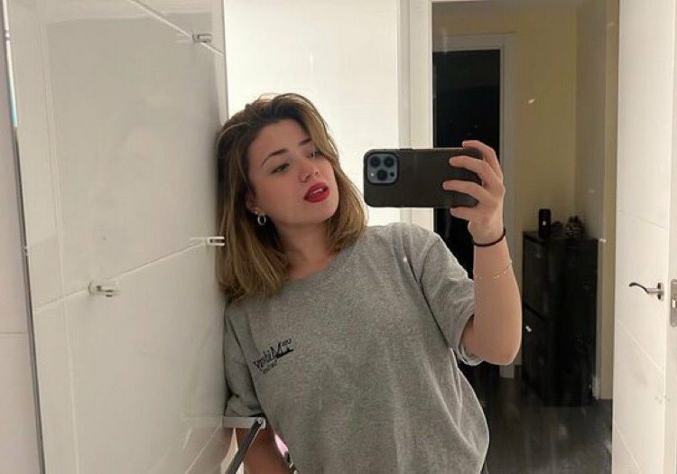 Cancillería confirma muerte de cantante salvadoreña Adriana Mojica en España