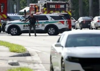 La policía confirma el arresto del sospechoso de planear un ataque contra Trump con un rifle AK-47