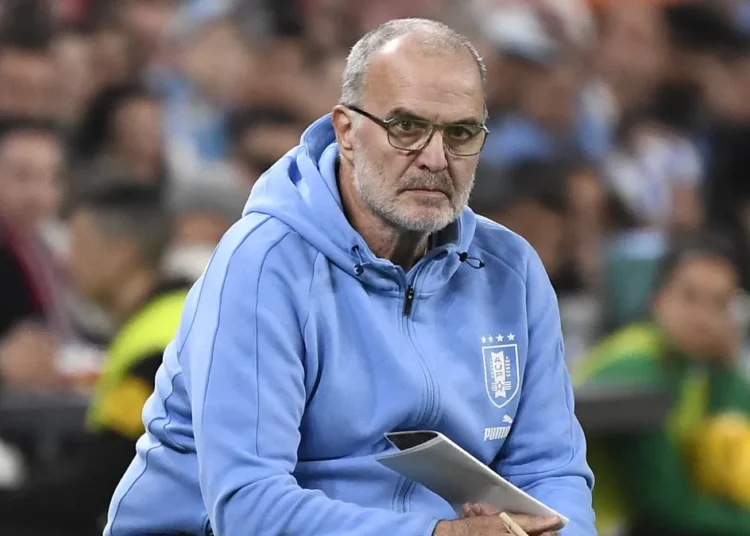 Escándalo en la Selección de Uruguay: Marcelo Bielsa borró de la ‘Celeste’ a un jugador que lo criticó