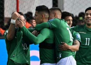 Bolivia vuela en El Alto y golea a Venezuela