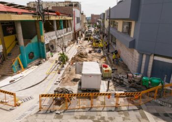 Continúa cableado subterráneo en calles del Centro Histórico de San Salvador
