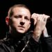 Mamá de Chester Bennington acusa a Linkin Park de traición al reemplazar a su hijo con una nueva vocalista