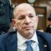 Acusan a exproductor de cine Harvey Weinstein de nuevos delitos antes de su juicio
