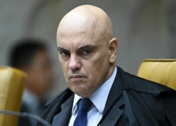 La oposición brasileña impulsa un juicio político contra el magistrado Alexandre de Moraes