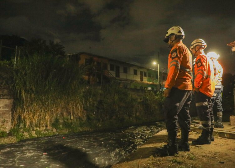 Pronostican intensas lluvias para este sábado en gran parte del país