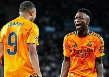 Vínicius y Mbappé lanzan al Madrid ante la Real Sociedad desde el punto de penalti