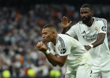 Real Madrid sufre, pero supera al Stuttgart