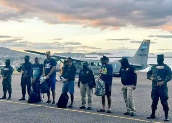 Un muerto y dos heridos en un tiroteo entre marinos y narcos en el Caribe hondureño