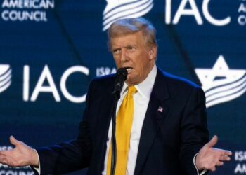 Inteligencia de EEUU informa a Trump de amenazas «reales y concretas» de asesinato desde Irán