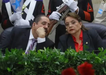 Revelan video del diputado Carlos Zelaya cuñado de la presidenta de Honduras con los narcotraficantes