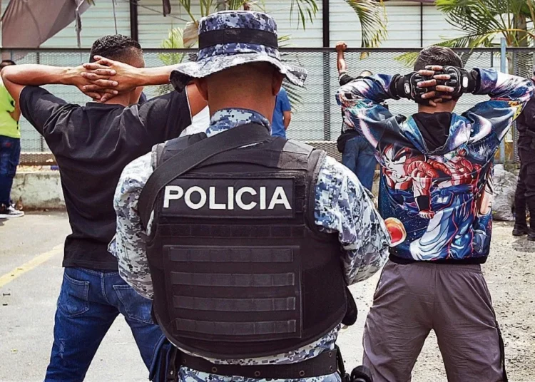 Salvadoreños continúan respaldando la implementación del Régimen de Excepción