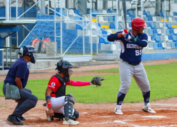 Bengoa y Nacionales ponen distancia en la parte alta 