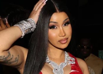 Cardi B cancela un concierto al ser hospitalizada por una emergencia médica