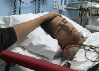 Christian Nodal es hospitalizado de emergencia