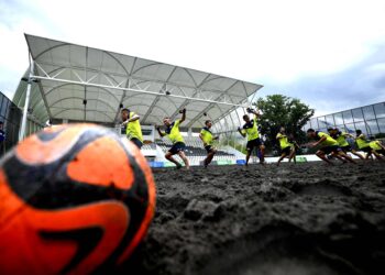 Selecta playera comenzó trabajo para el Premundial con nuevos rostros