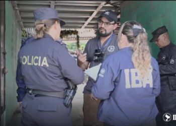 IMÁGENES FUERTES | Capturan a persona en Usulután por no darle atención médica a su mascota