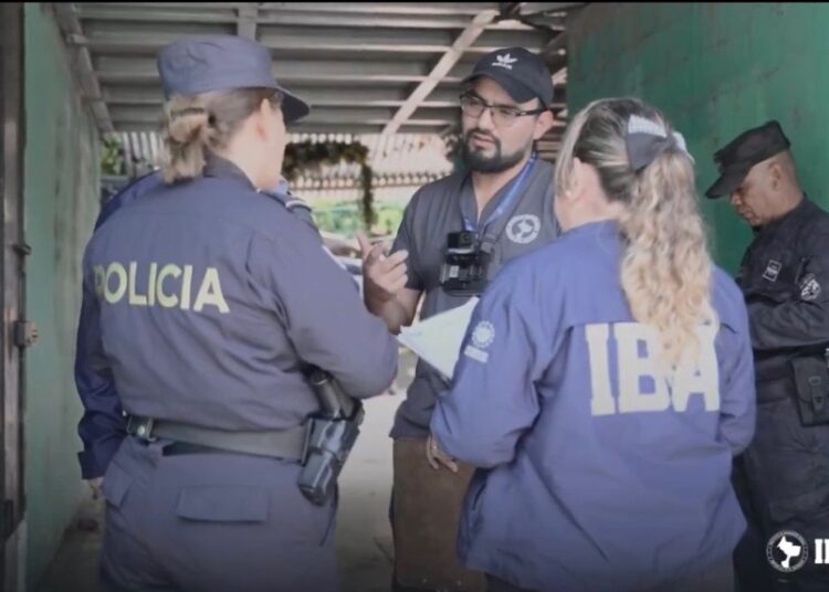 IMÁGENES FUERTES | Capturan a persona en Usulután por no darle atención médica a su mascota