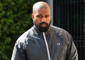 Kanye West fue demandado por perseguir a Bianca Censori e investigar a las Kardashian