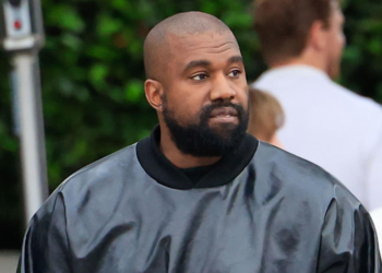 Kanye West habría utilizado su oficina como ‘patio de recreo sexual’