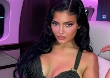 Kylie Jenner no puede seguir el ritmo de Internet